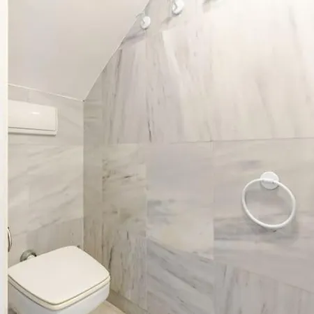 One&lux - Lujoso De 3 Lägenhet